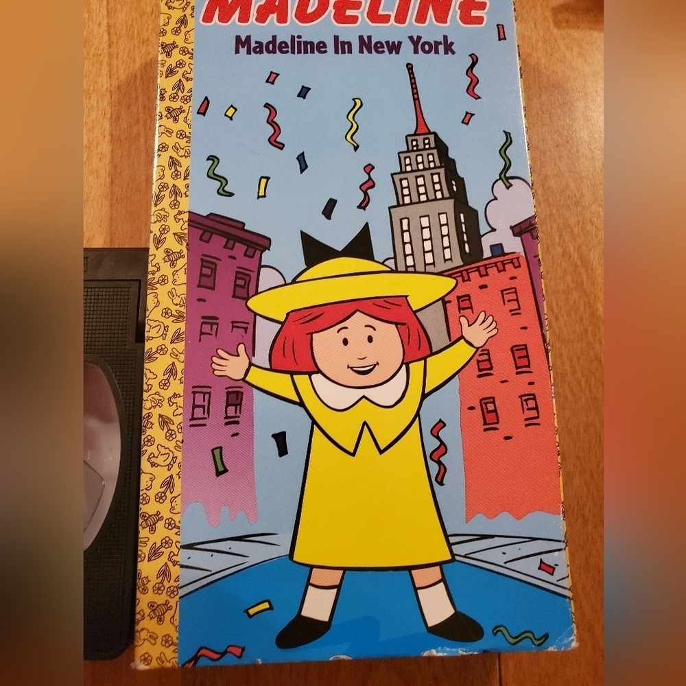 Madeline In New York VHS Tape 1999 Told by Christopher Plummer Kids Cartoon Show